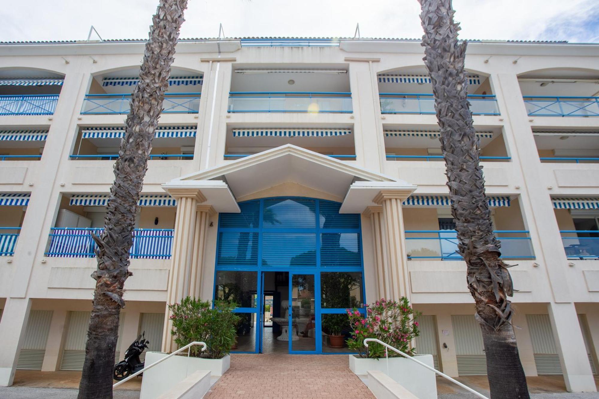 Lou Estrella - Appt 4P Avec Piscine Proche Plage Le Lavandou Bagian luar foto